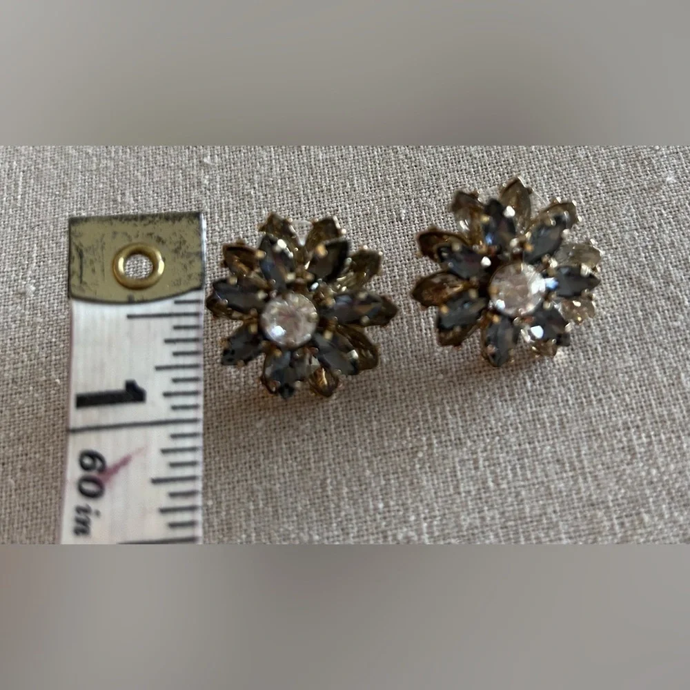 Stella & Dot Smoky  Rhinestone  Earrings EUC - Picture 4 of 4